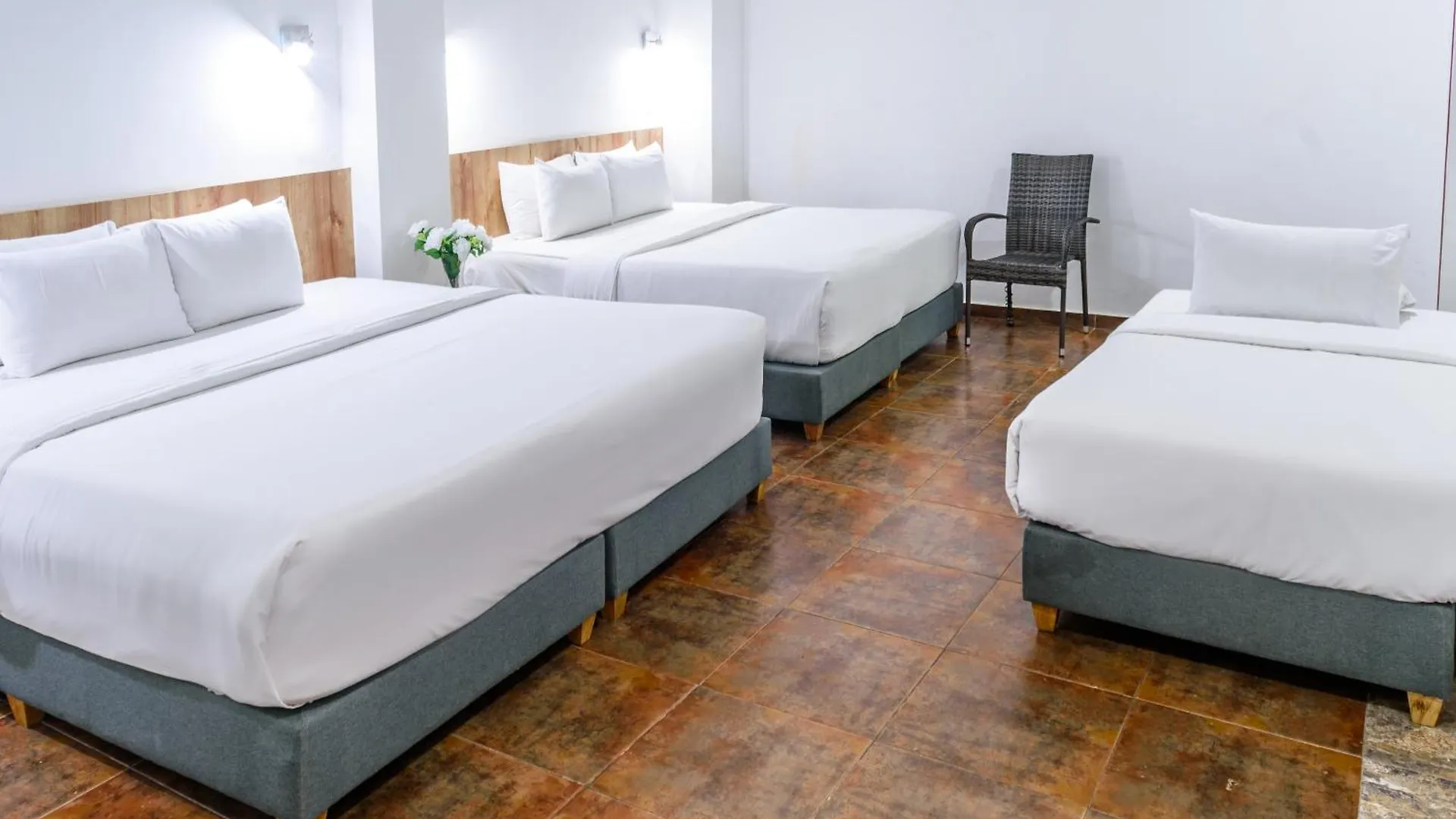 Hotel Caribbean Cartagena 3*,